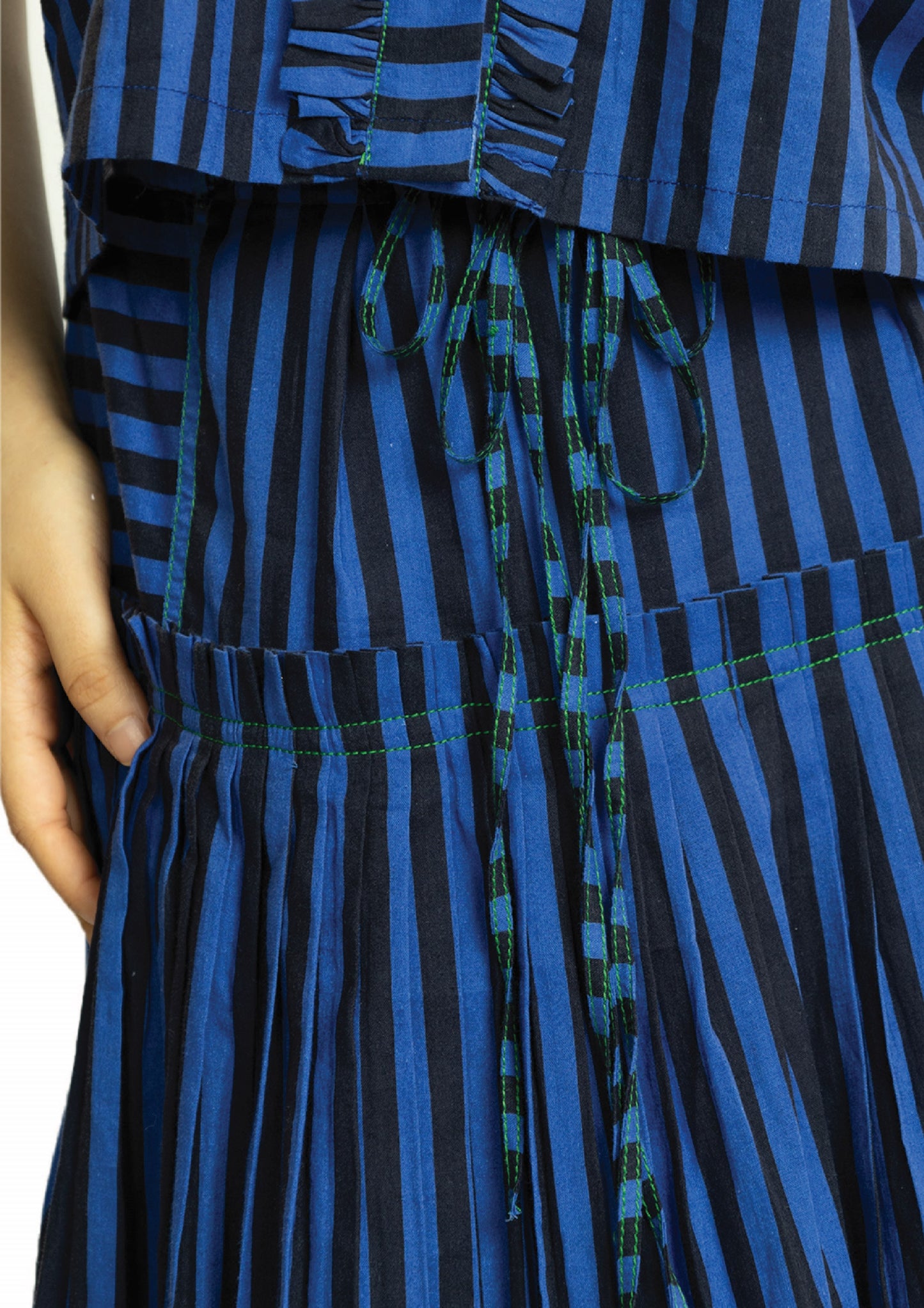 Stripes tie up skirt